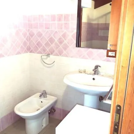 Suites Vista Mare E Appartamenti, Spiagge Lido E Maria Pia *