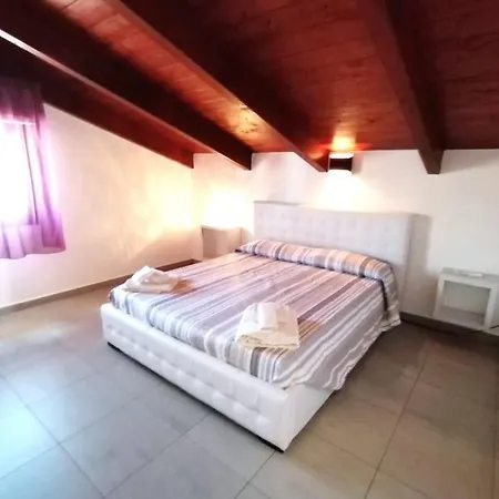 Suites Vista Mare E Appartamenti, Spiagge Lido E Maria Pia *