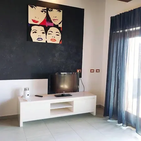 Suites Vista Mare E Appartamenti, Spiagge Lido E Maria Pia *