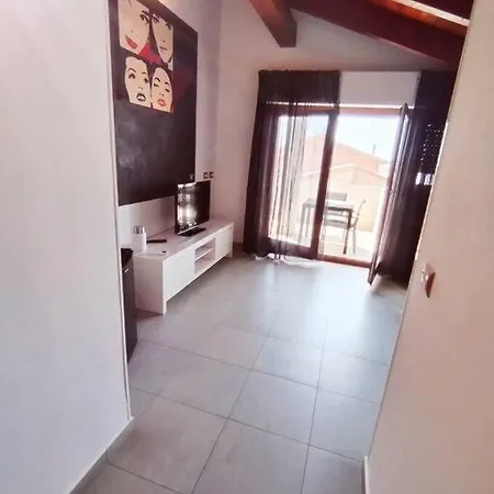 Suites Vista Mare E Appartamenti, Spiagge Lido E Maria Pia Apartament Alghero